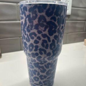 Leopard yeti cup